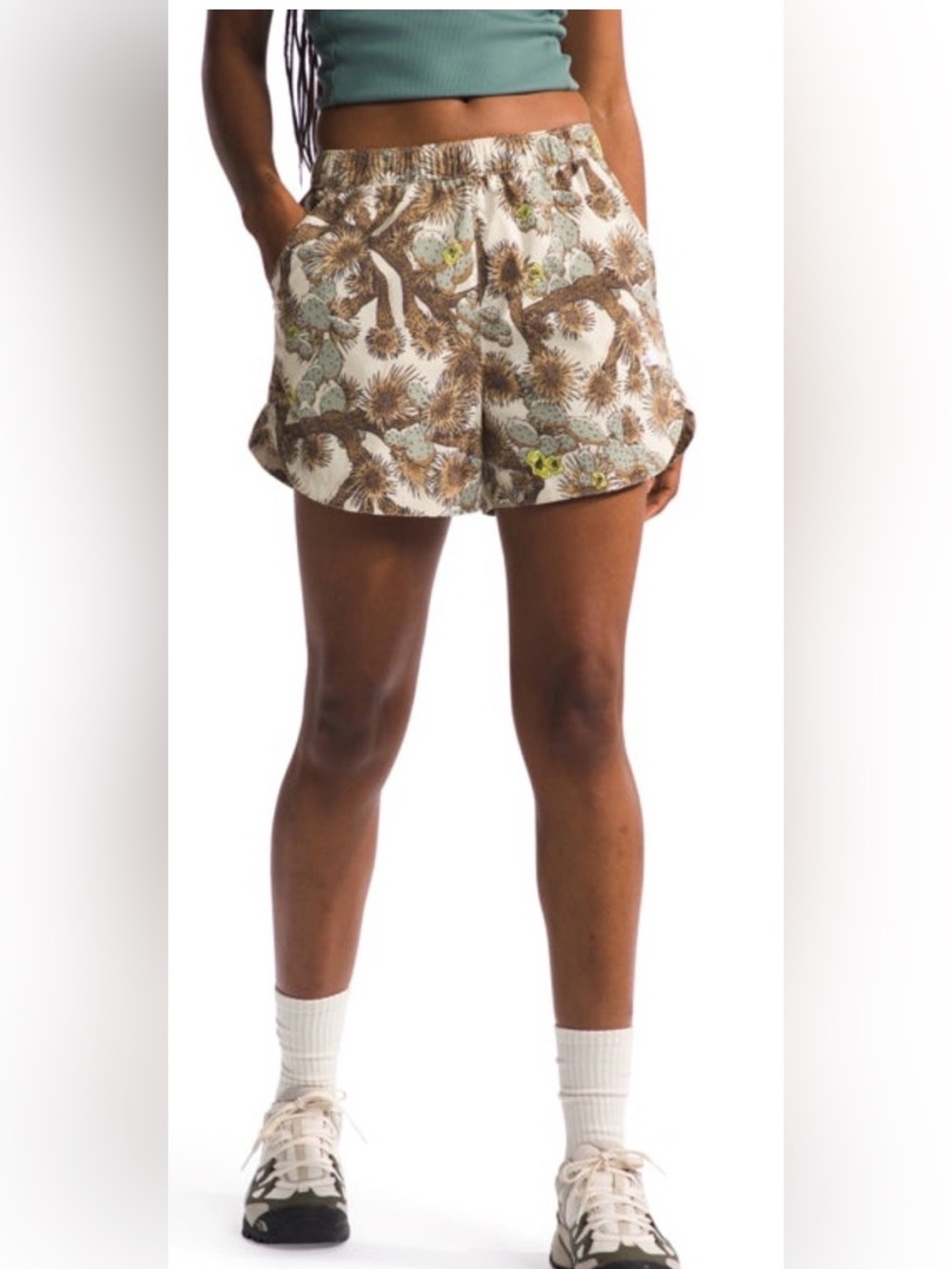 The North Face Women’s V Pathfinder Pull-On Shorts NWT Size XXL